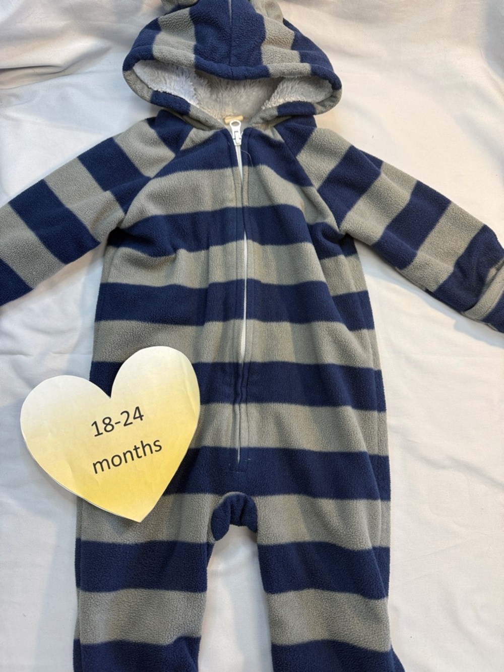 Old Navy - sherpa lined fleece Convertible hooded bunting bag. Size 18-24 mo